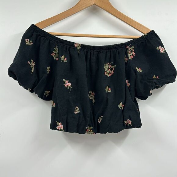 American Eagle Cropped Floral Embroidered Bubble Top Medium - Picture 4 of 9